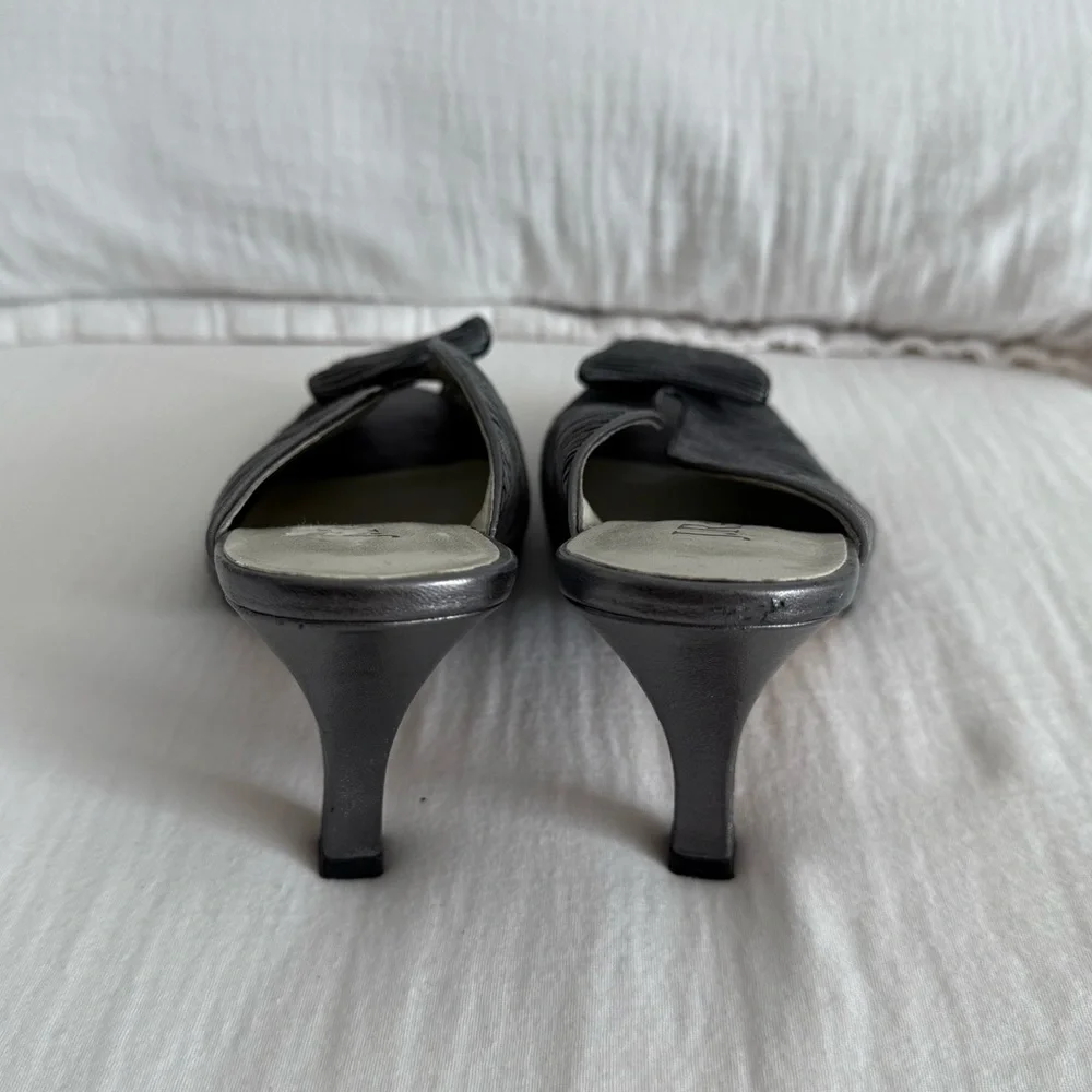 J. Renee Gray Elvira Peep-toe Fabric Mules - Picture 4 of 9